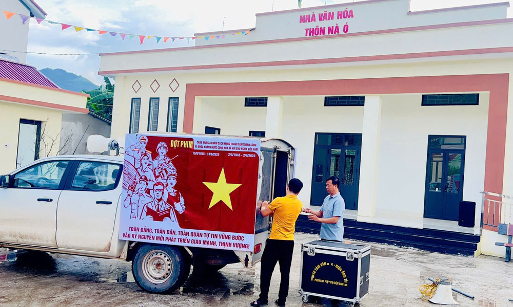  Tổ chức đợt chiếu phim đặc biệt chào mừng kỷ niệm 80 năm Cách mạng Tháng Tám và Quốc khánh 2/9 